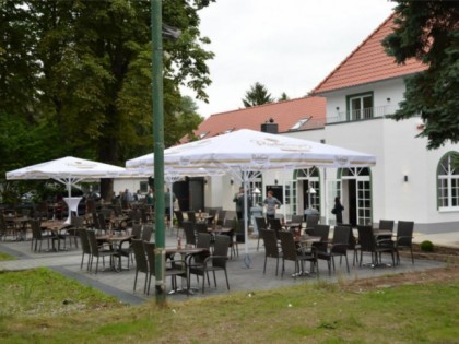 Фото: Sch&amp;uuml;tzenhof Bonn